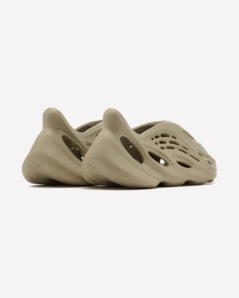 adidas Yeezy Foam RNNR Stone Salt