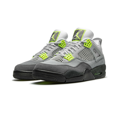 Air Jordan 4 Retro SE 95 Neon