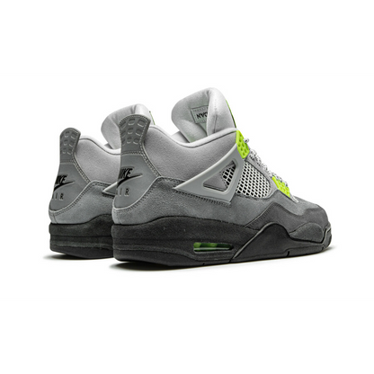 Air Jordan 4 Retro SE 95 Neon