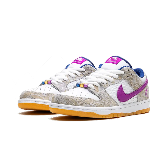 Nike SB Dunk Low Rayssa Leal
- Imagen 2